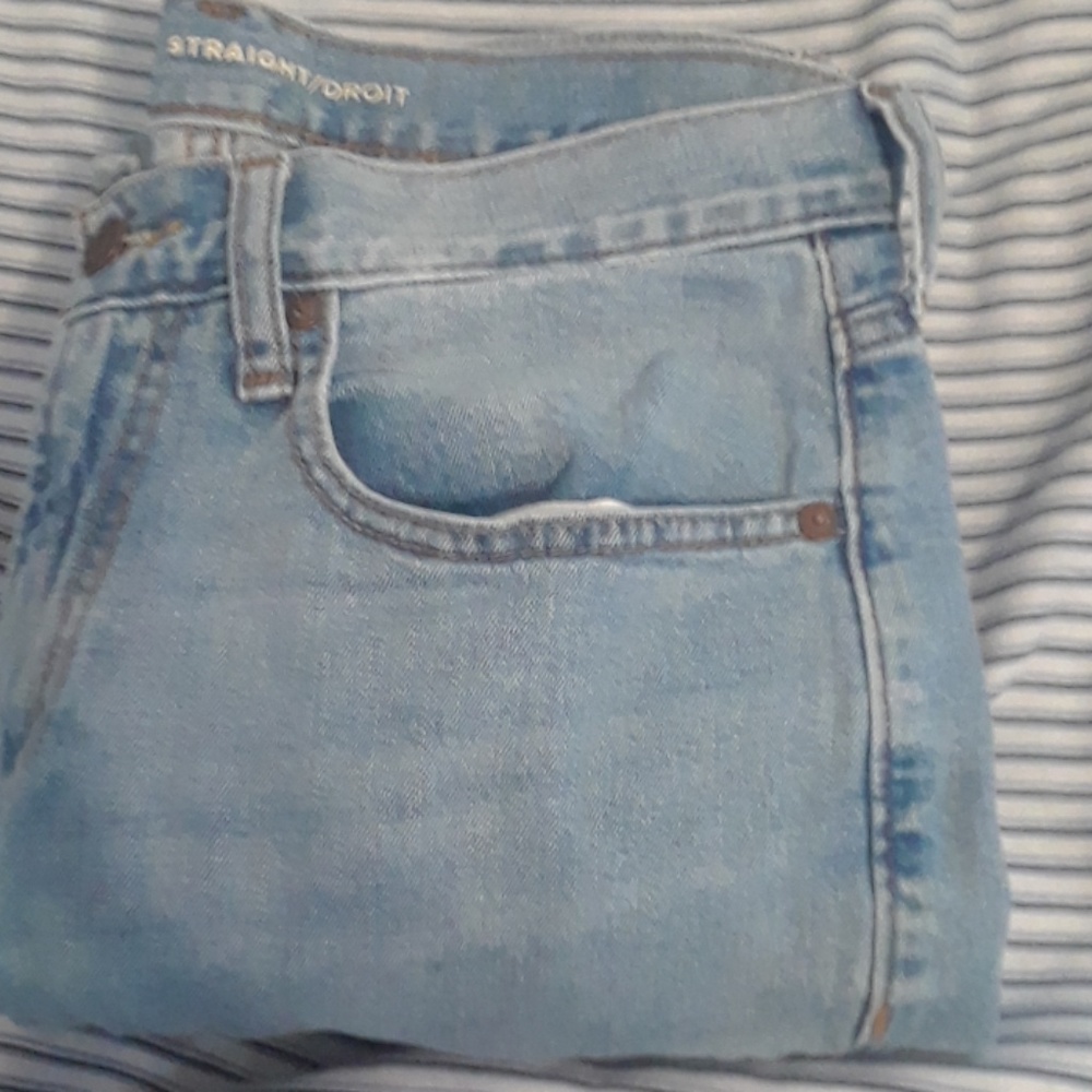 Light wash old navy jeans